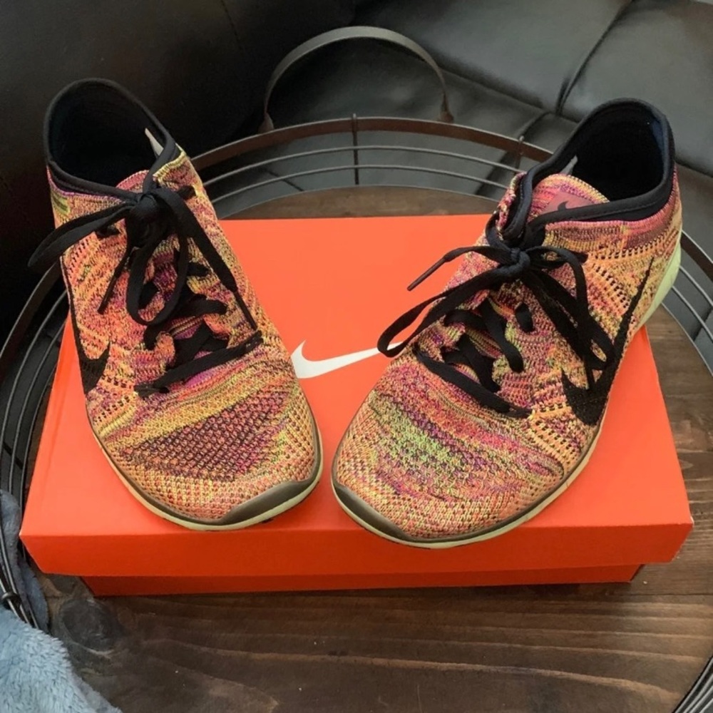 Nike Free TR Flynit Shoes